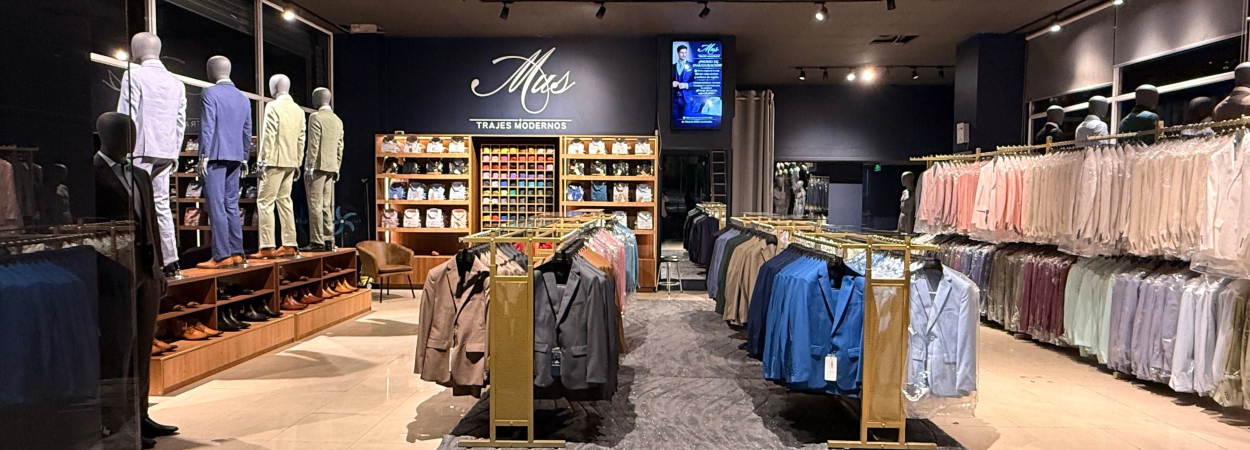 Tienda de ternos y trajes modernos para hombre en Las Condes Santiago · Mus Trajes Modernos · Av. Vitacura 2920